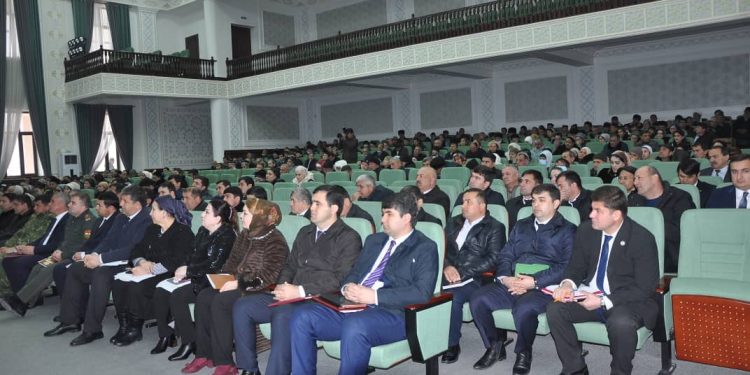 Вохӯрии навбатӣ бо сокинони ноҳияи Абдураҳмони Ҷомӣ