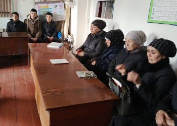 Своевременная встреча с учителями, родителями и учениками в Аштском районе