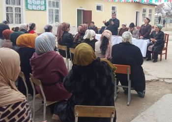 Продолжение встречи с учителями, учениками и родителями в Фархорском районе