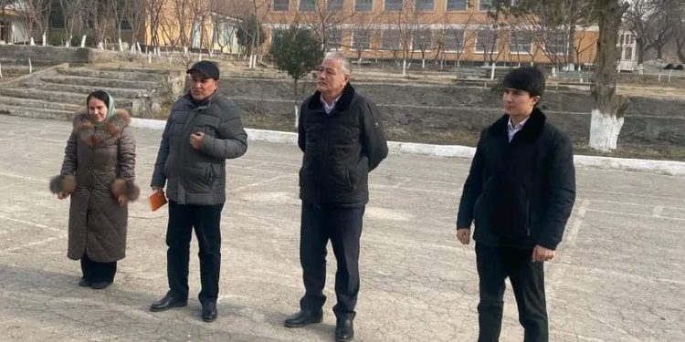 Вохӯрии судманд дар Ҷамоати деҳоти Фирузобаи шаҳри Конибодом