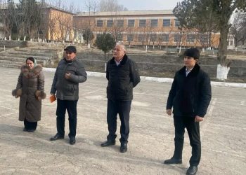 Плодотворная встреча в сельском джамоате Фирузоба города  Конибодом