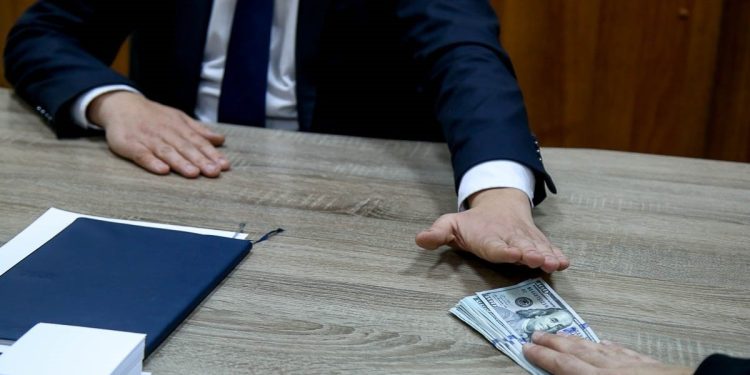 Коррупция является препятствием для социального прогресса