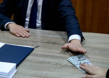 Коррупсия – монеаи пешрафти ҷомеа