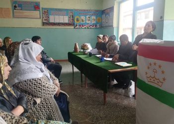 Вохӯрии навбатии гурӯҳи таблиғотӣ бо сокинони маҳаллаи Умари Хаёми ноҳияи Фархор