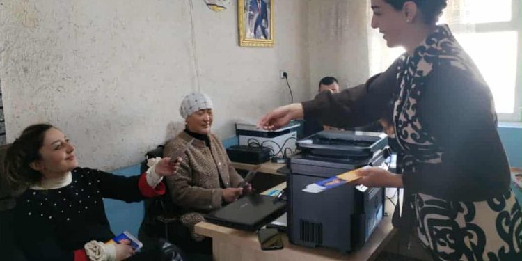 Вохӯрии судманд бо кормандони идораву муассисаҳо, сокинон ва соҳибкорони ноҳияи Мурғоб