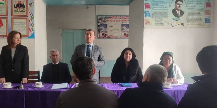 Мулоқоти судманд дар Ҷамоати деҳоти Чинори  шаҳри Панҷакент