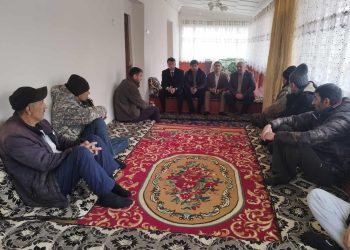 Вохӯрии судманд бо сокинони ноҳияи Ванҷ