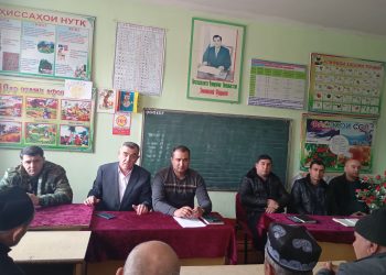 Вохӯрии  саривакти бо сокинони  ноҳияи Зафаробод