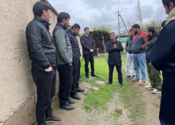 Суҳбату вохӯриҳои самимӣ бо сокинони Ҷамоати деҳоти Истиқлоли ноҳияи Фархор