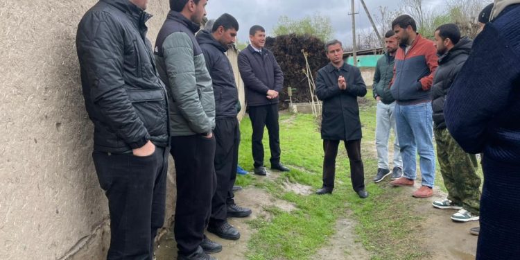 Суҳбату вохӯриҳои самимӣ бо сокинони Ҷамоати деҳоти Истиқлоли ноҳияи Фархор