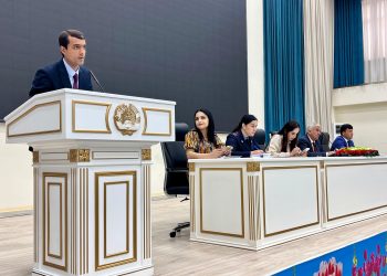 Бурдани корҳои фаҳмондадиҳӣ миёни сокинони ноҳияи Фирдавсии шаҳри Душанбе