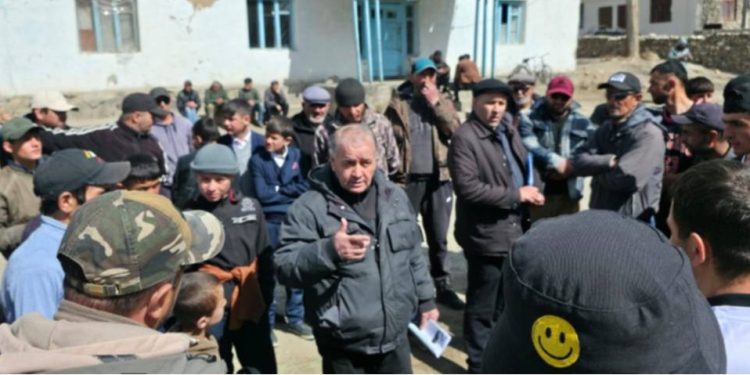 Вохӯрӣ бо сокинони Ҷамоати деҳоти Андароби ноҳияи Ишкошим