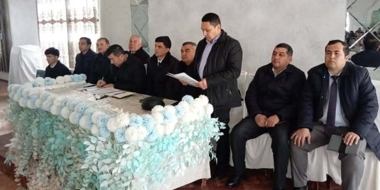 Вохӯриҳои иттилоотӣ-маърифатӣ бо сокинони шаҳри Истаравшан