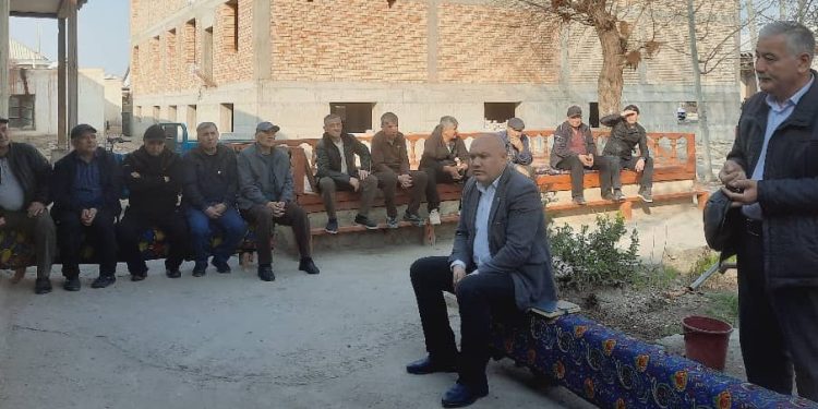 Плодотворная встреча в сельском джамоате Патар города Конибодом