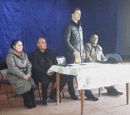 Мулоқоти судманд бо сокинони шаҳри Конибодом