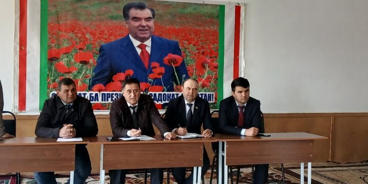 Информационное мероприятие в сельском джамоате Истиклол Лахшского района