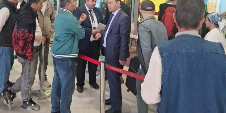 Беседы и встречи с трудовыми мигрантами в «Международном аэропорту города Душанбе»