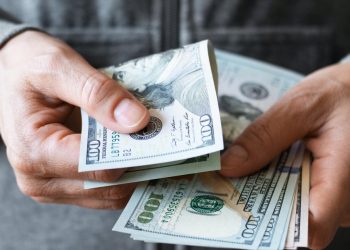 Қоидаҳои интиқоли маблағҳои нақдӣ тавассути сарҳади Россия