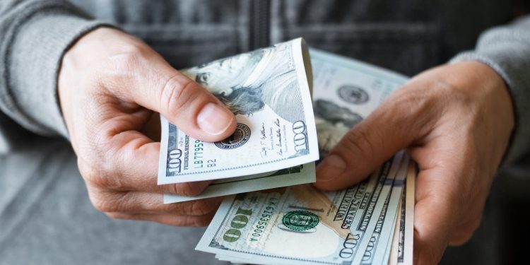 Қоидаҳои интиқоли маблағҳои нақдӣ тавассути сарҳади Россия