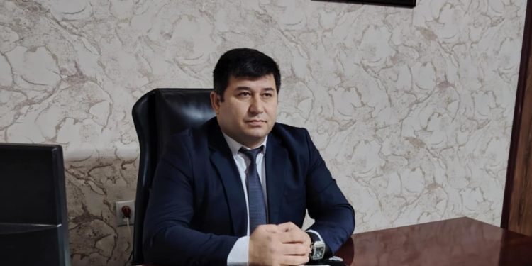 Эмомалӣ Раҳмон дар замири ҷавонони кишвар ҳамчун асосгузори давлати навини точикон