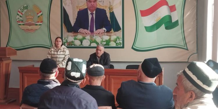 Вохӯриву суҳбатҳо бо муҳоҷирони ба ватан бозгашта ва аъзои оилаи онҳо дар Ҷамоати деҳоти Пулотон