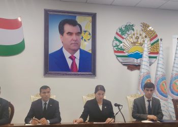 Варзоб: Конфронси ноҳиявӣ таҳти унвони “Ҳар қатраи об-як қадами зиндагӣ”