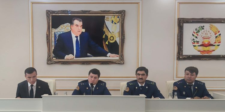 Дар ноҳияи Варзоб бо иштироки намояндагони Прокуратураи генералӣ вохӯрӣ доир гардид