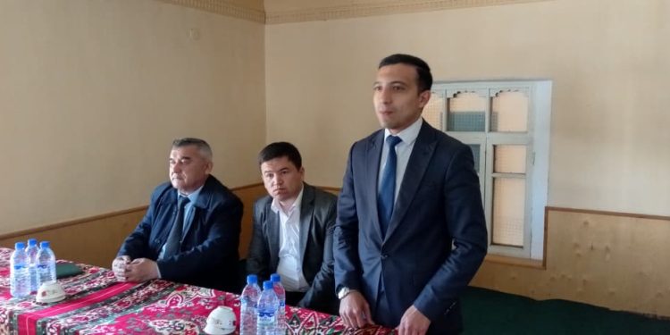 Вохӯрии судманд бо сокинони шаҳри Истаравшан