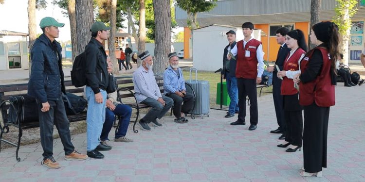 Продолжается разъяснительная работа в “Международном аэропорту Бохтар”