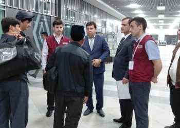 Беседы и встречи с возвращающимися трудовыми мигрантами в «Международном аэропорту города Душанбе»