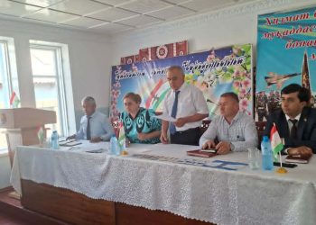 Вохӯрии судманд бо сокинони Ҷамоати деҳоти Чоргултепаи ноҳияи Рӯдакӣ