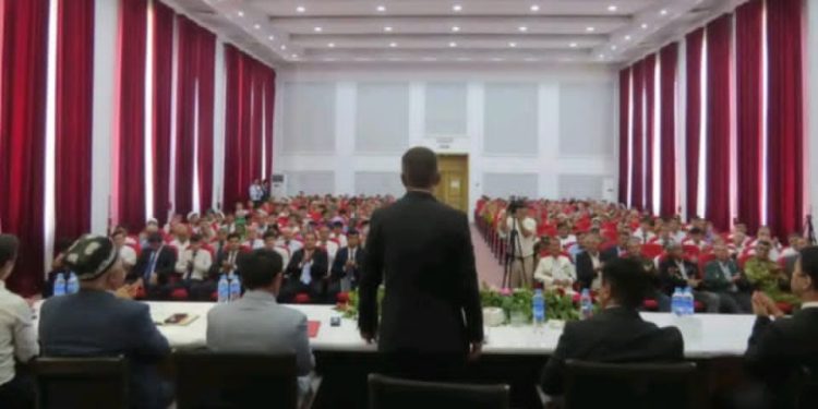 В честь Дня Национального единства состоялась встреча с жителями сельского джамоата Кангурт