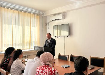 Круглый стол, посвященный 35-летию Государственной независимости Республики Таджикистан