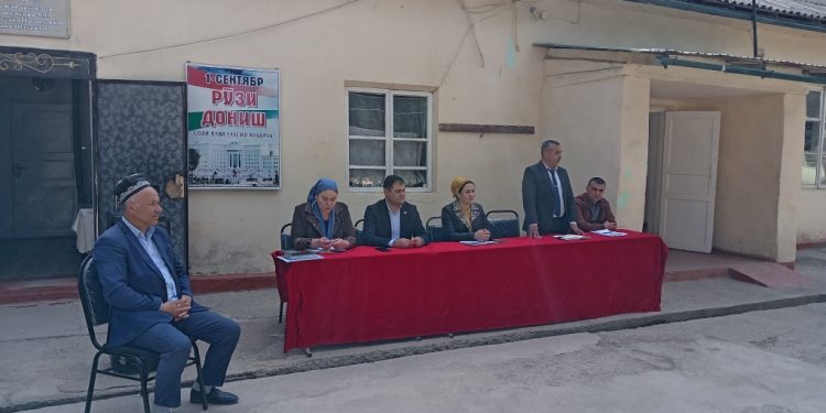 Плодотворная встреча с жителями Шахринавского района