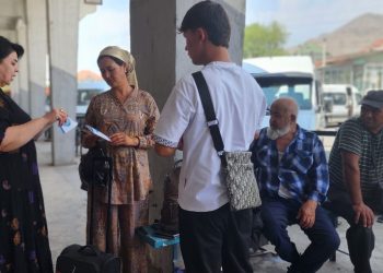 Разъяснительная работа на пассажирском терминале “Шелковый путь” в городе Худжанд