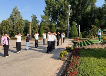 Машқи пагоҳирӯзӣ дар Боғи фарҳангӣ-фароғатии Ҷавонон