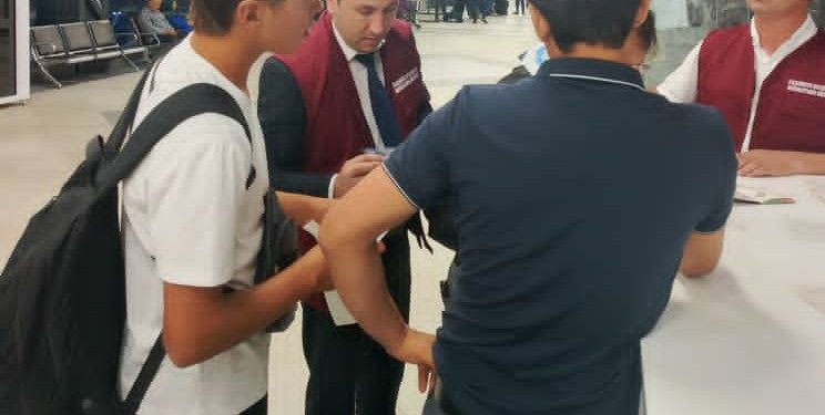 Очередная встреча с гражданами – трудовыми мигрантами в “Международном аэропорту города Душанбе”