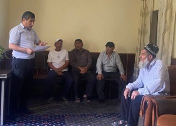 Плодотворная встреча с семьями вернувшихся мигрантов в сельском джамоате Обшорон Яванского района