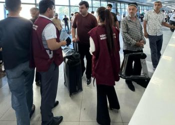 Плодотворная встреча с гражданами в «Международном аэропорту города Душанбе»