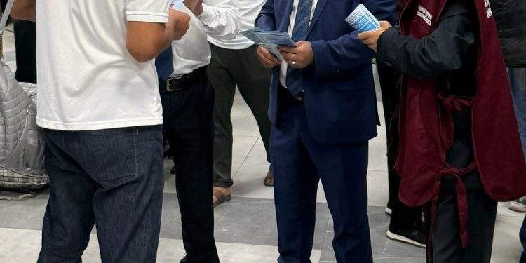 Вохӯрии судманд бо шаҳрвандон – муҳоҷирони меҳнатӣ дар “Фурудгоҳи байналмилалии шаҳри Душанбе”