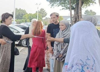 Продолжается разъяснительная работа на “Железнодорожном вокзале Худжанд”