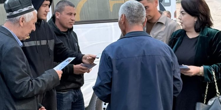 Вохӯрӣ дар терминали мусофиркашонии “Роҳи Абрешим”- и шаҳри Хуҷанд