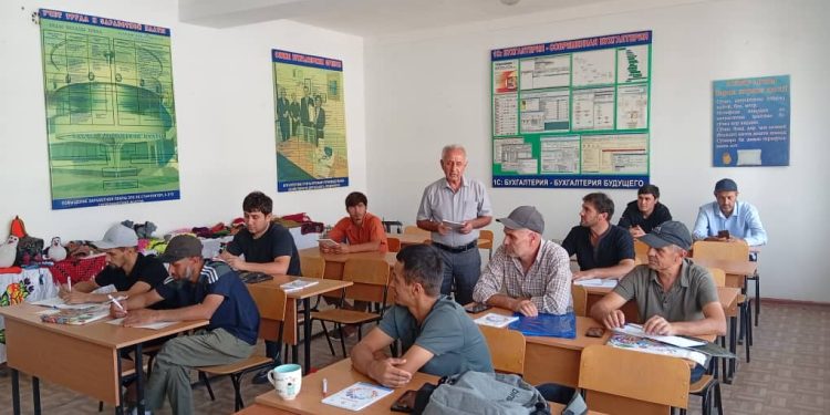 Мулоқоти судманд бо шаҳрвандон дар Филиали (КВД) “Маркази таълимии Омӯзиши модулии шаҳри Кӯлоб”