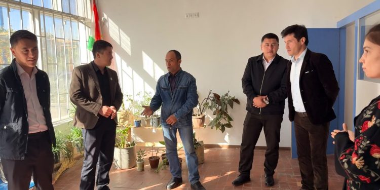 Мулоқоти навбатӣ бо сокинони Ҷамоати деҳоти Хурмӣ шаҳри Панҷакент