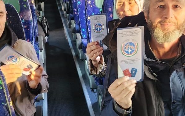 Встреча с гражданами в пассажирском транспортном компании «Сорбон» города Худжанд