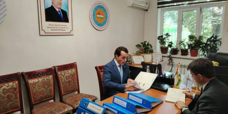 Боздиди ҳайати комиссияи озмун аз фаъолияти ташкилоти ибтидоии “Муҳоҷир”